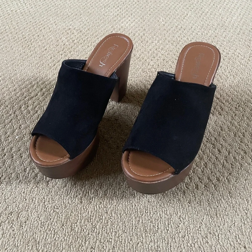 Refresh Black Faux Suede Platform Sandals (8) - Picture 2 of 7